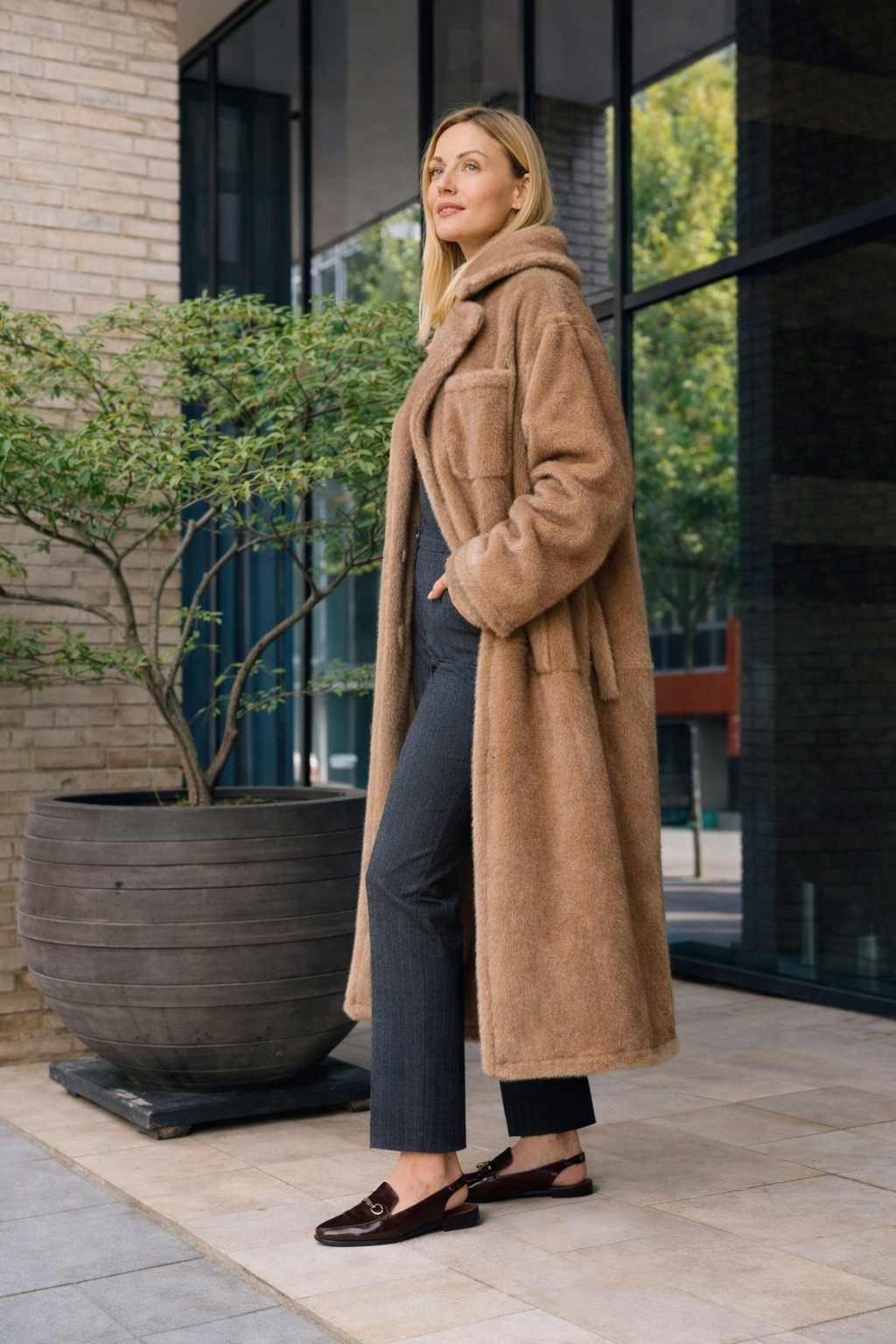 Oversize WEBPELZMANTEL in 2 Farben