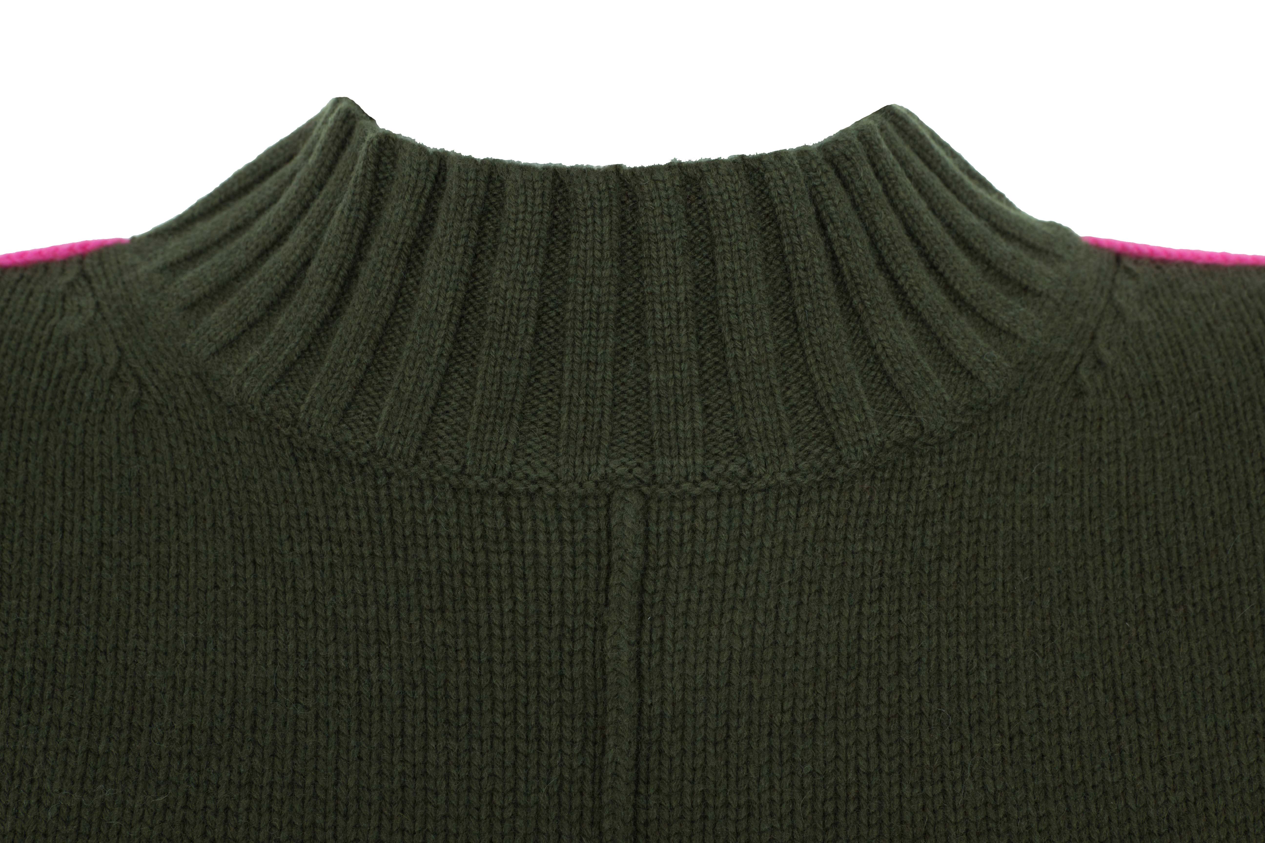 Feinstrick-Pullover mit markanten Kontraststreifen