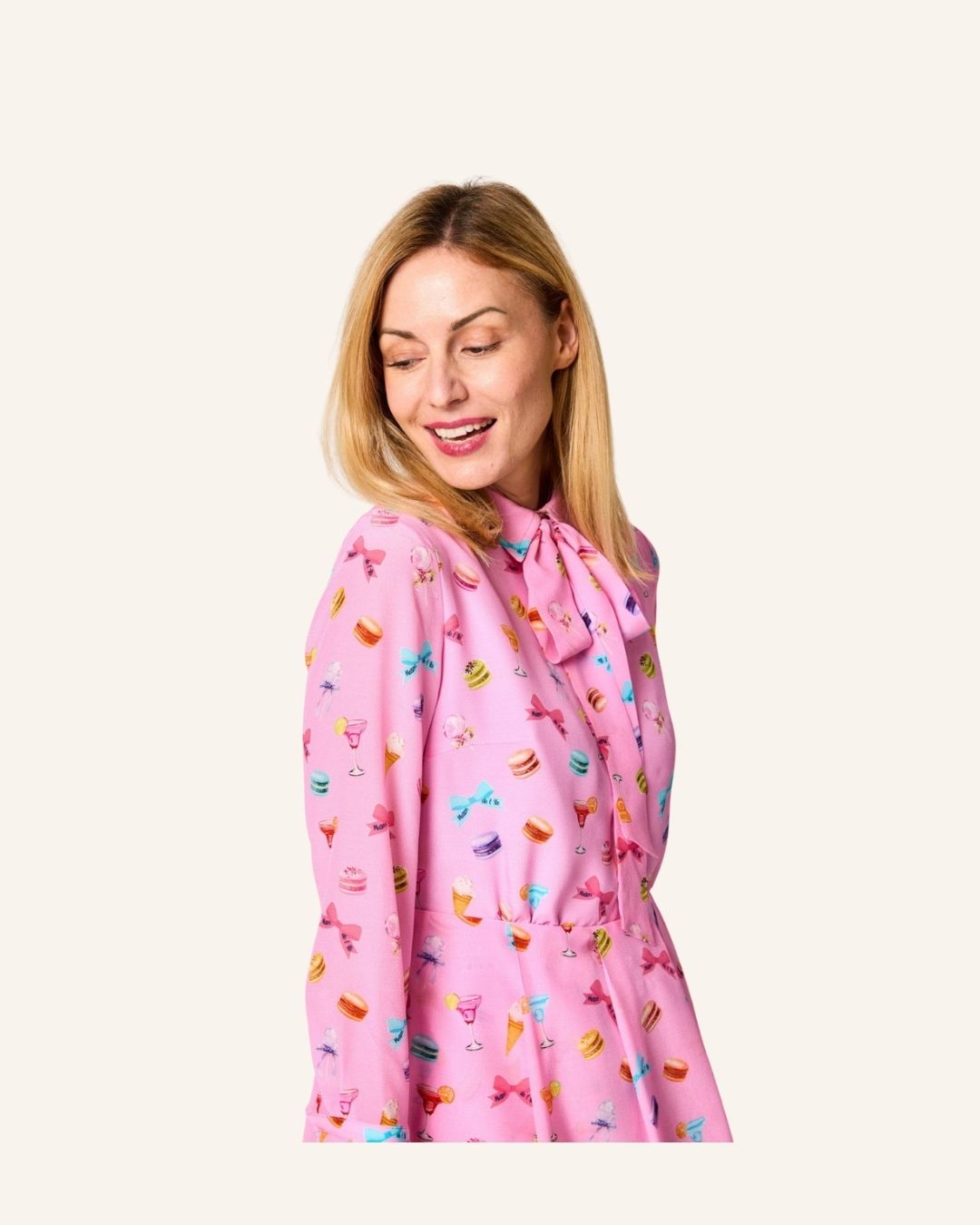 Seidenkleid Leila mit Schluppe Macarons-Print tailliert