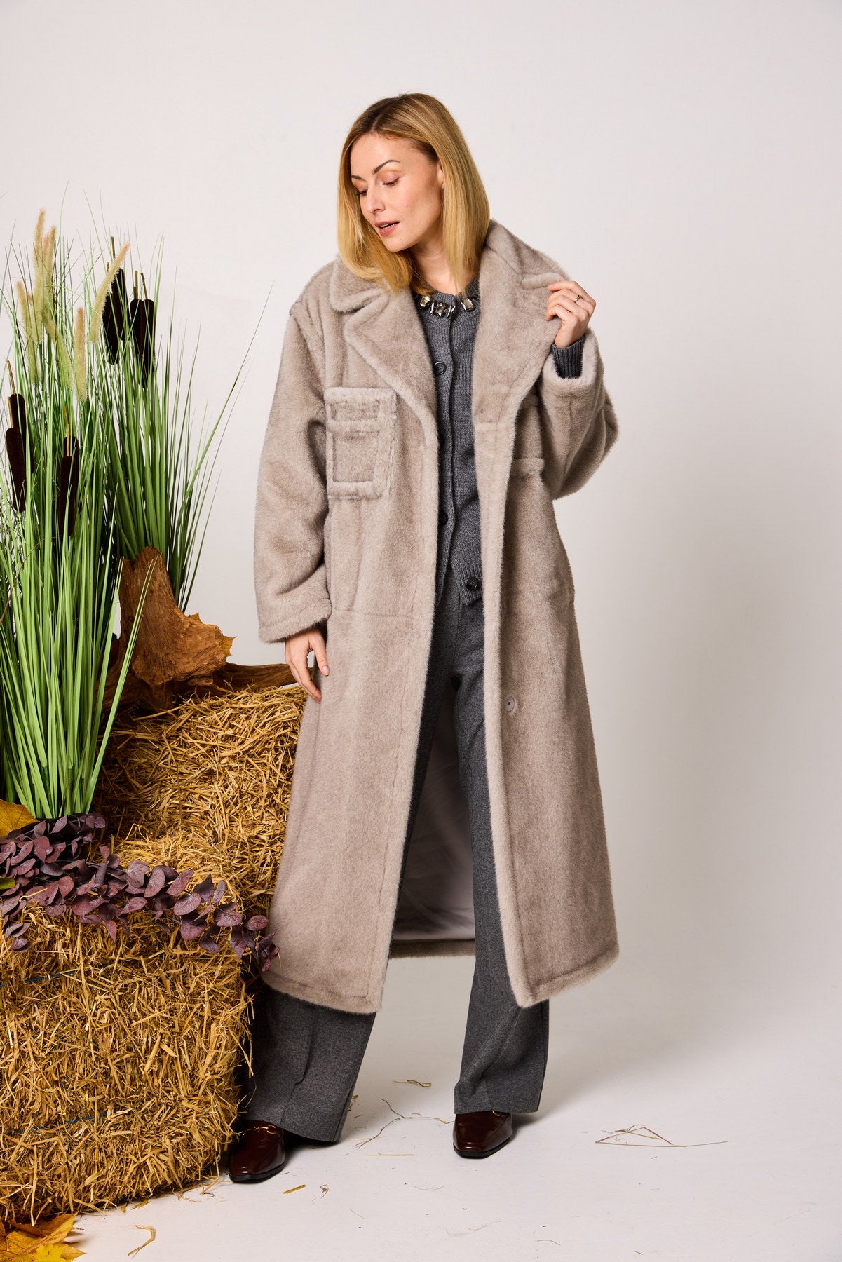 Oversize WEBPELZMANTEL in 2 Farben