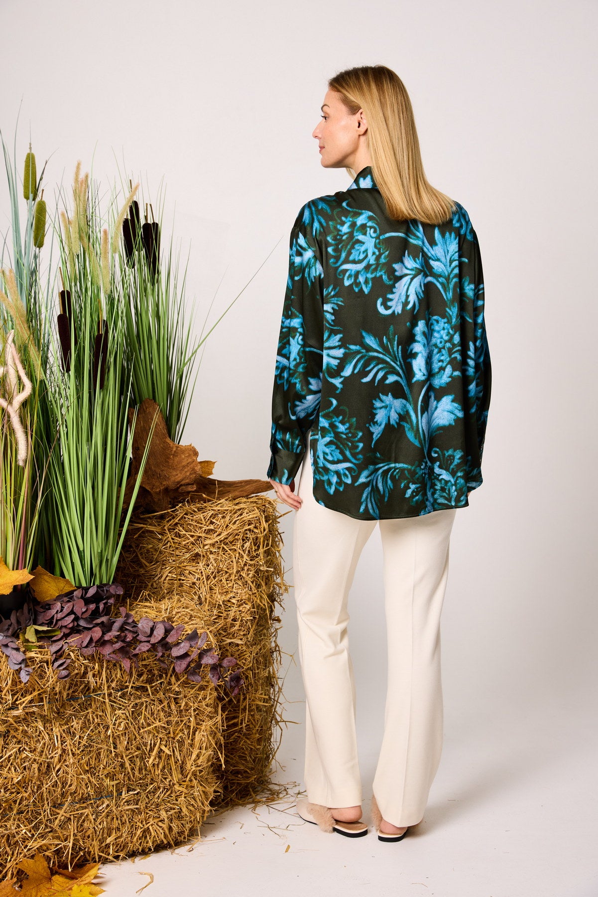 Seiden-Oversizebluse FLORAL oliv-petrol