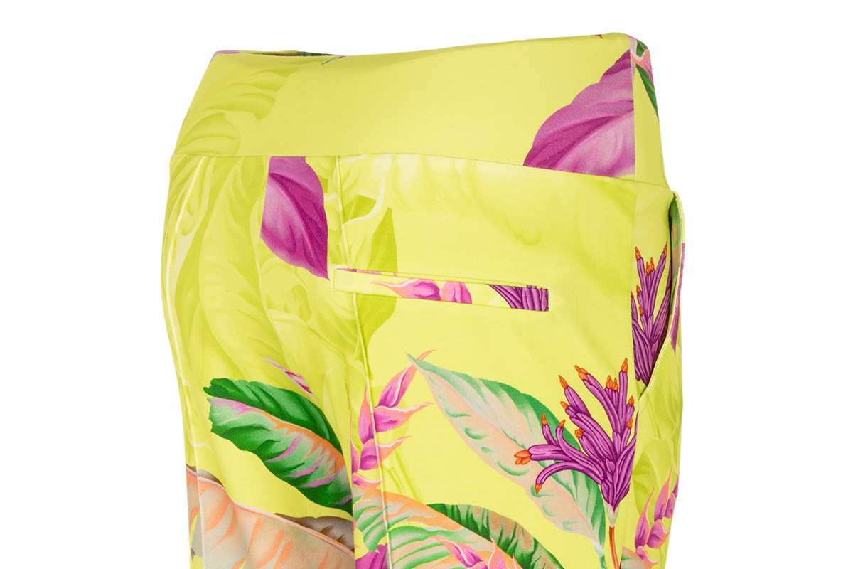 Jerseyhose mit Tropical Print – MAIDEN LANE