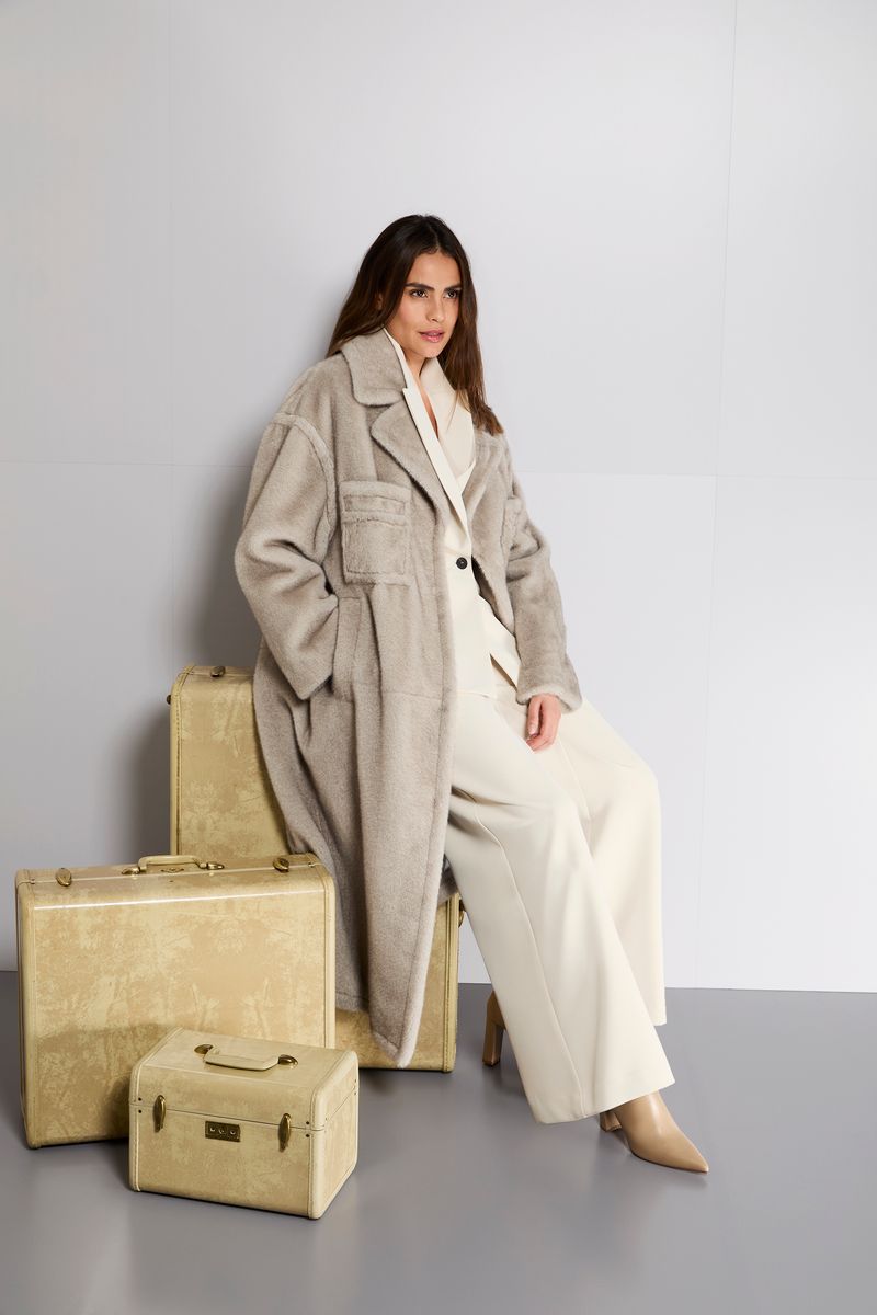 Oversize WEBPELZMANTEL in 2 Farben