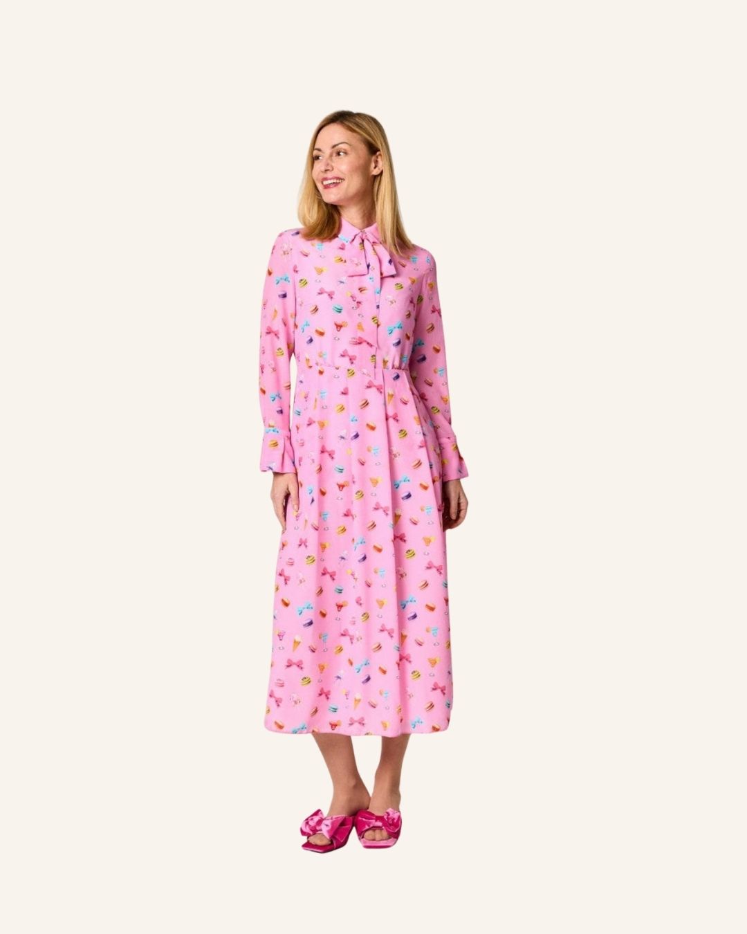 Seidenkleid Leila mit Schluppe Macarons-Print tailliert