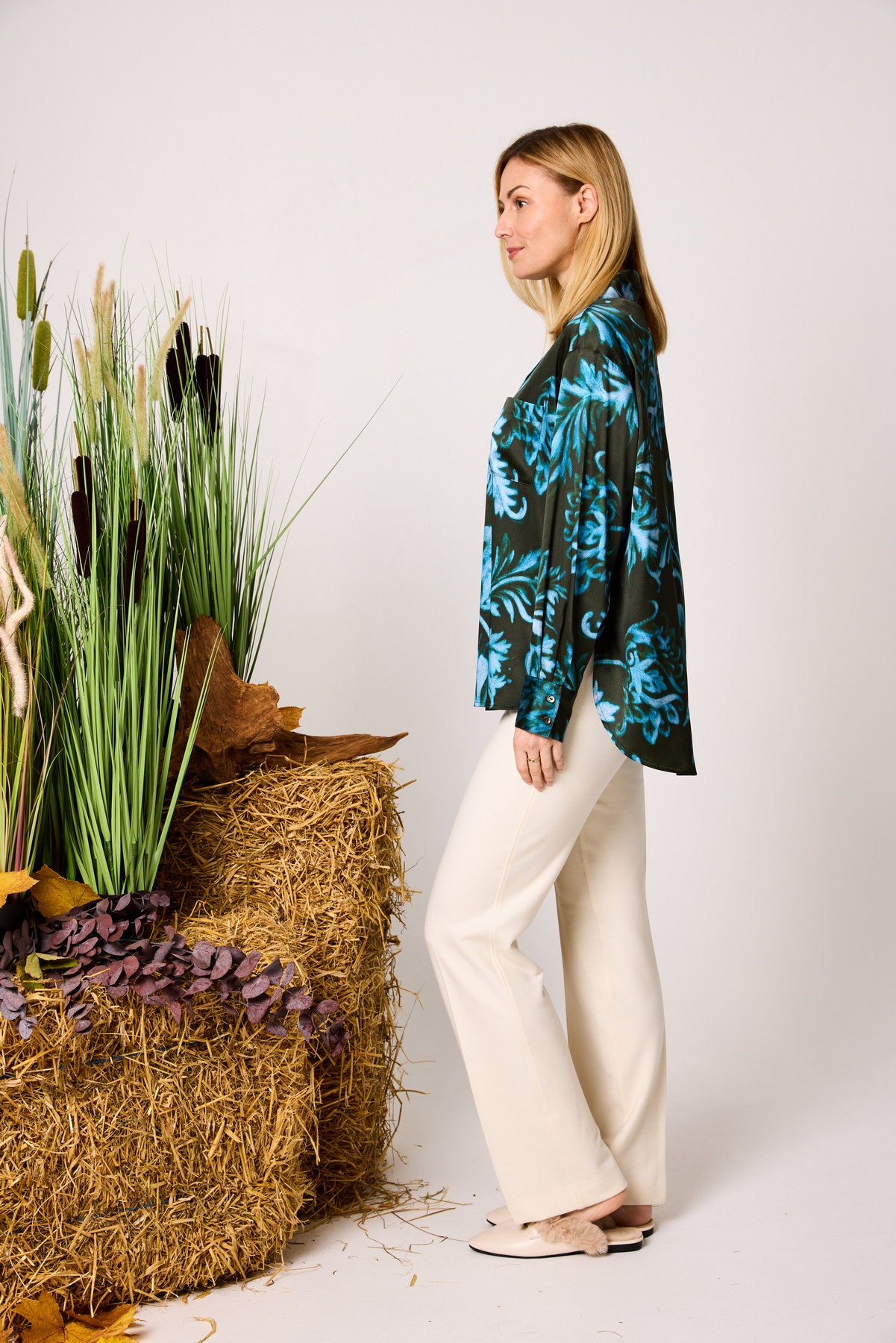 Seiden-Oversizebluse FLORAL oliv-petrol